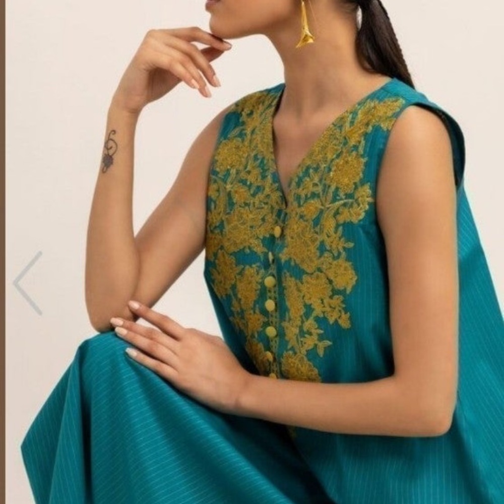 Salwar suits - Picture 10 of 11